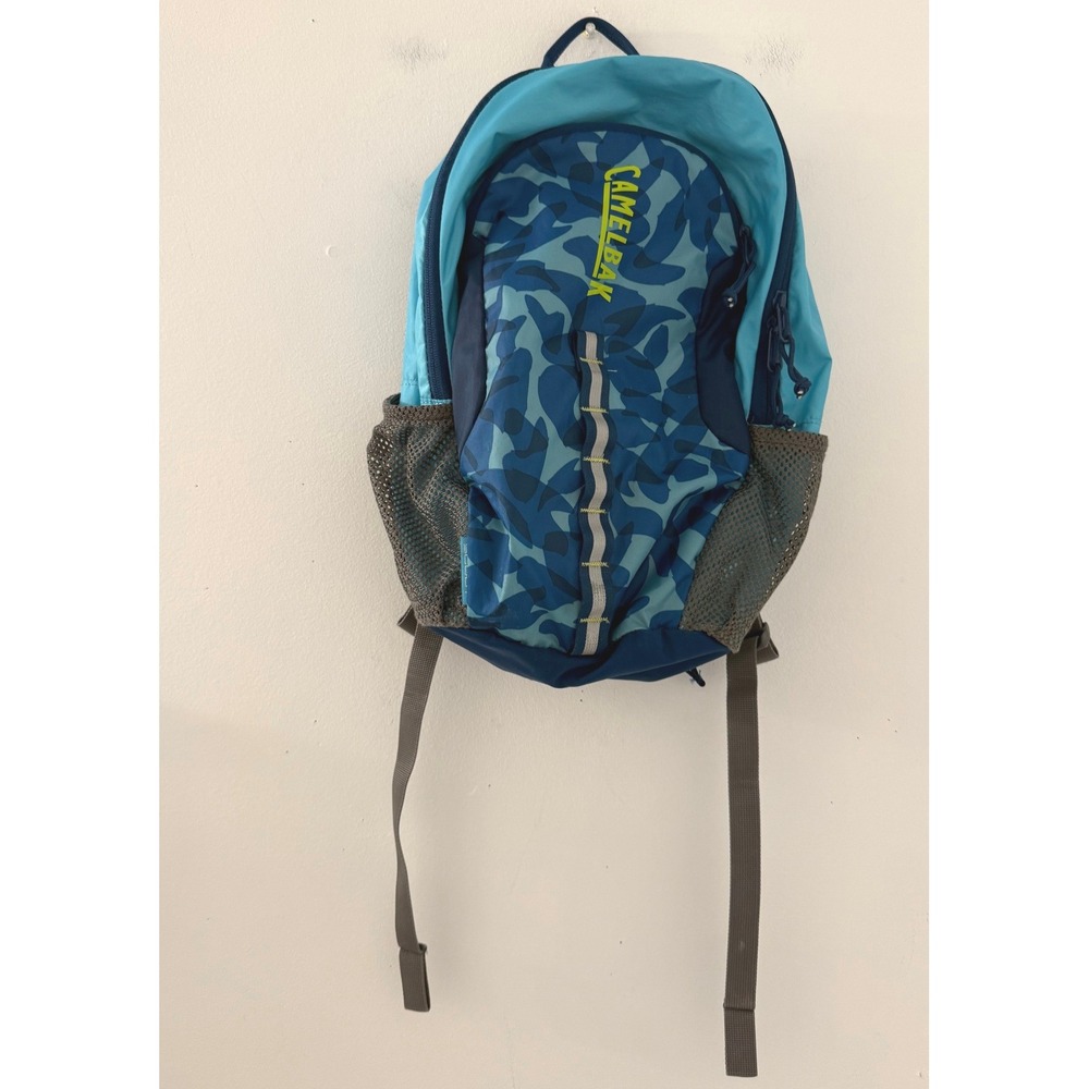 CamelBak Scout Kids Hydration Backpack Blue Camo Hiking Outdoor Pack